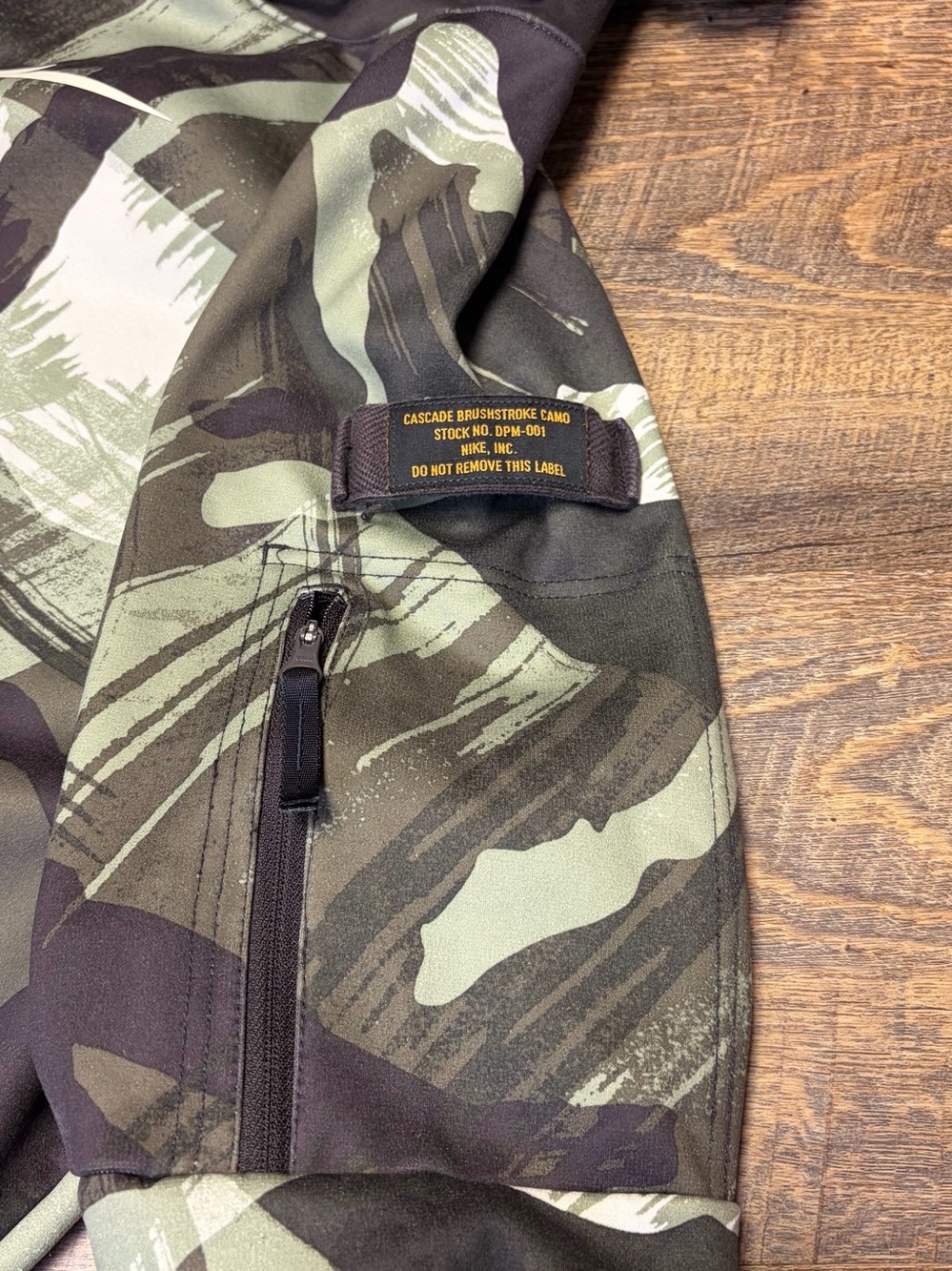 Nike Therma-FIT Cascade Brushstroke Camo Hoodie Mens Small Green Brown Tactical - Picture 11 of 13